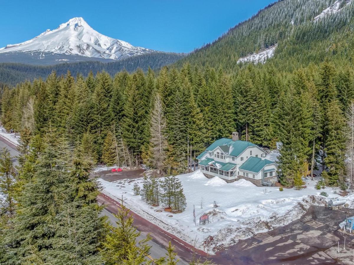The Chinook Lodge At กัฟเวิร์นเมนท์แคมป์ ภายนอก รูปภาพ